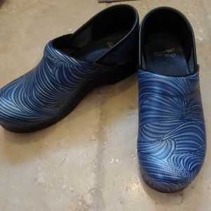 Dansko's